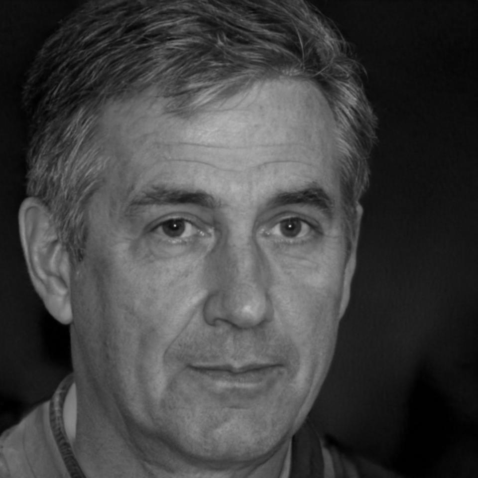 Instructor Kenji Watanabe leading web design workshop